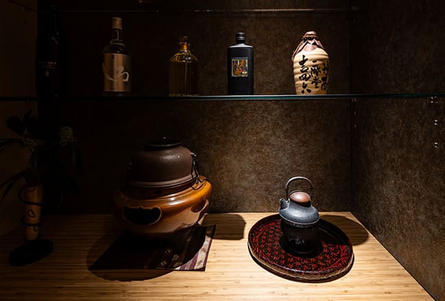 中洲のサロン ＆ バー 縁糸