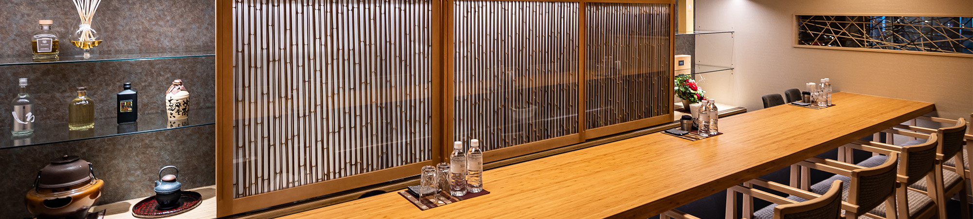 中洲のSALON ＆ BAR 縁糸（ENISHI）